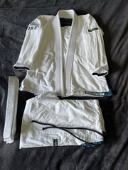 „Hooks V3” Women’s White Size F2 Jiu Jitsu GI 93brand