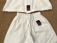 Karate Jiu-Jitsu White Gi Fuji Traditional High Quality Size C0 With Belt