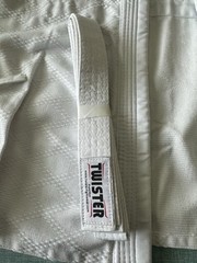 Twister Judo GI 3 Piece Set 2/150. Read Description