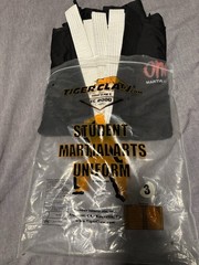 Tiger Claw TC2000 Martial Arts Uniform with White Belt Size 3