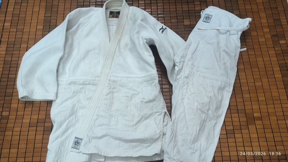 MIZUNO Judo gi Jacket Judogi YUSHO White IJF Official Approved Hard Thickness