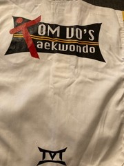 Kids White Taekwondo Top Uniform Costume Tom Vo’s Size 00 130 cm
