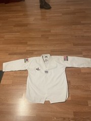 centry tae kwon do professional uniforms size 3, Great Condition