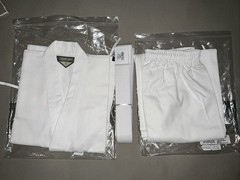 Century Martial Arts Uniform White Top Size 0 Bottom Size 1 with Belt Gi Kimono