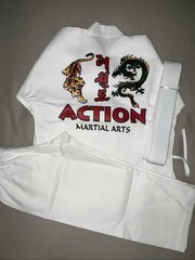 Century Martial Arts Uniform White Top & Bottom Size 000 with Belt Gi Kimono