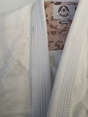 Youth Kids white Brazilian Jiu-Jitsu (BJJ) gi set Gracie AV Desert Combat Gi M0