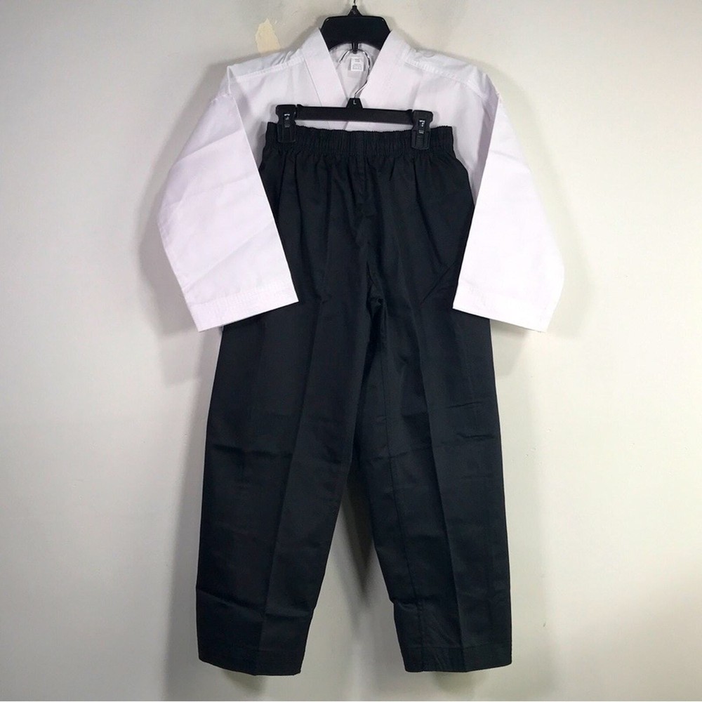 Unisex Martial Arts Super Kicks Masters Club Jacket & Belt, Size 1/150 – White