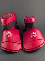 Tae Kwon Do Sparring Set Pine Tree Gear & Yoon’s Academy Bear Brand Uniform Sz 5