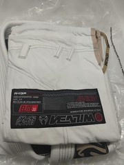 BRAND NEW White Venum Elite 3.0 Jiu-Jitsu UFC Premium Kimono Set Size AO