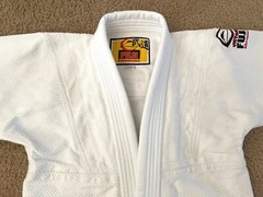 Karate Jiu-Jitsu White Gi Fuji Traditional High Quality Size C0 With Belt