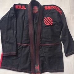 Sanabul Essentials V.2 Ultra Light BJJ Jiu Jitsu Gi Jacket, Size A1, Black / Red