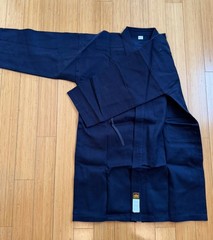 Sehyun Kendo men’s Uniform – kendo gi (no.6 size L) & hakama (size 29, 110cm)