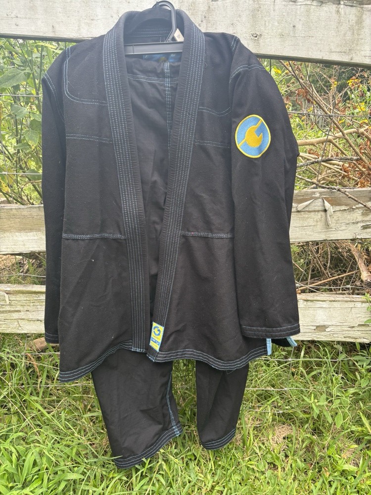 Gold BJJ Aeroweave Ultralight Gi A2 Black w/ Blue Stitching Complete BJJ Suit