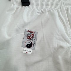 Otomix Jiu Jitsu Gi Youth Sz K1 Set With Belt Martial Arts Fight Gear Karate