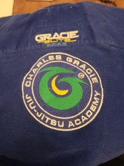 CHARLES GRACIE JIU-JITSU ACADEMY BLUE SMALL CHILD GI TOP SIZE MOO