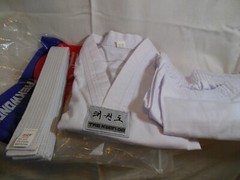 gi tae kwondo uniform NEW unused in package Size 00 / 130 elastic tie waist
