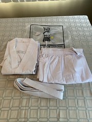Men’s Taekwondo Olimpia Sport Uniform Martial arts White Size 6/200 Complete