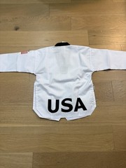 Adidas „Start” 3 Stripes Taekwondo Uniform Black V-Neck – Size 130