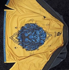 HEART OF A LION Jiu-Jitsu Gi A2 Black Yellow Blue Adult Unisex