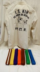 TAEKWONDO VINTAGE 90’S UNIFORM AND 7 BELTS