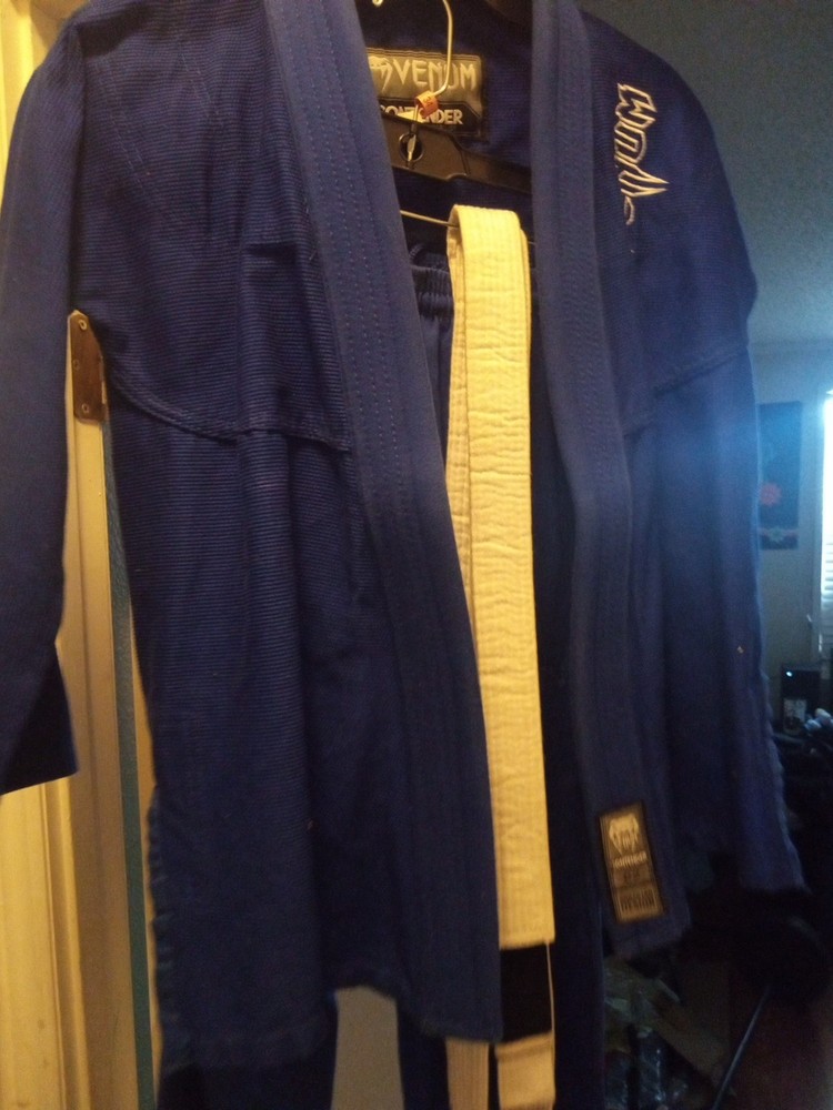 Venom Contender BJJ GI SIZE C2 Blue With White Belt Complete