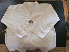 TAE KWON DO White Two Piece Uniform Size 6