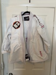 Fuji Kimono BJJ Gi W1 Unisex White/Pink Brazilian Jiu-Jitsu Gi with A1 size belt