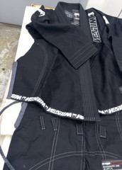 Venum Elite Light 3.0 Men BJJ Gi – Black Size: A0