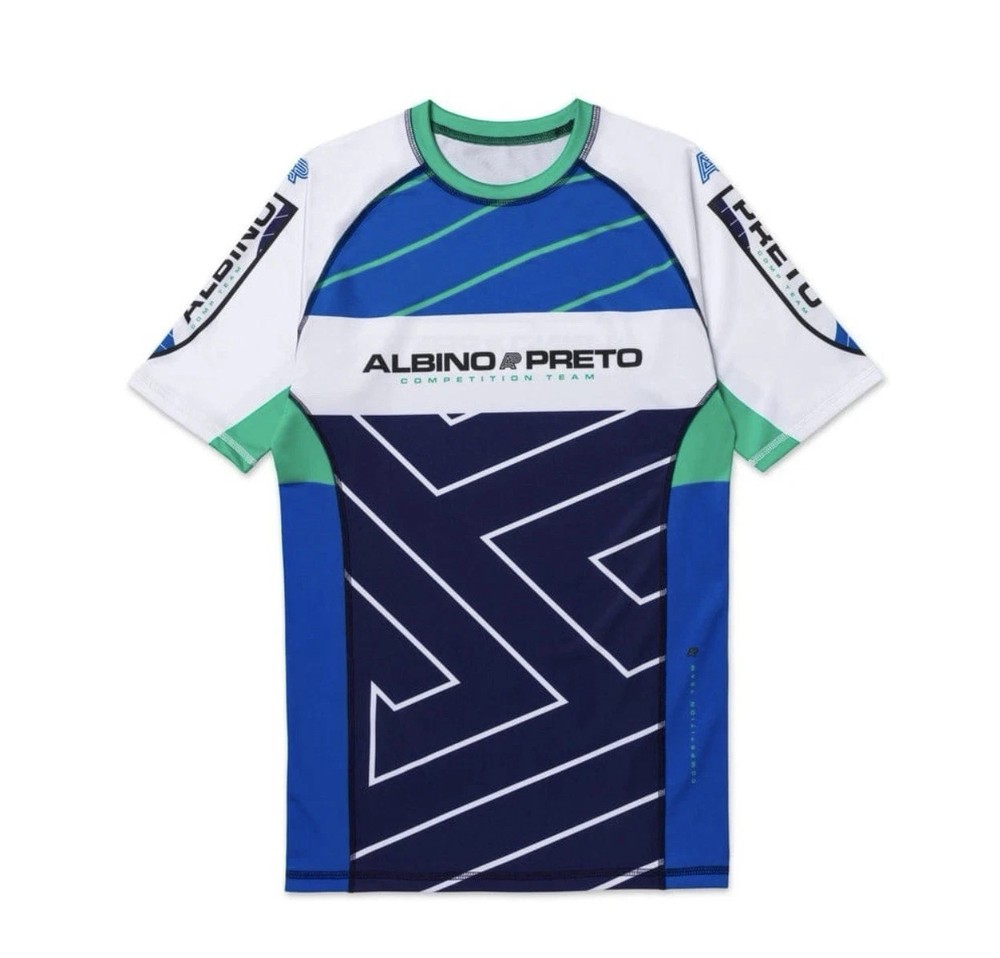 High Demand Albino and Preto Rashguard And MMA Shorts Set