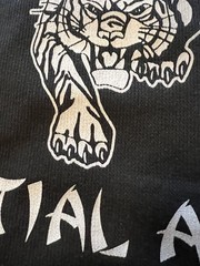 2 Martial Arts Karate Top & Jacket Size 4 Adult Kung Fu Tiger Black Bold Dynamic
