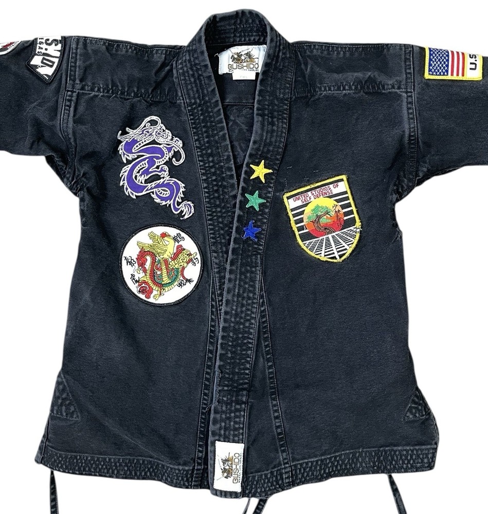Bushido Gi Size 0/140 Martial Arts Supplies BJJ Jui Jitsu Black With Patches