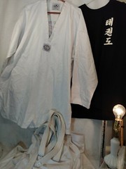 Sz 7 Tae Kwon Do Gi W/ SS Rash Guard All Nwot (CC5)