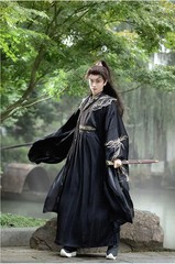 Unisex Black Hanfu Cloud Shoulder Embroidery Swordsman Cosplay Costume Unisex