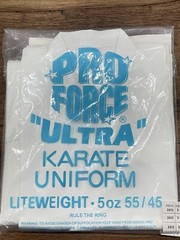 Karate Gi Uniform Teens & Adults Karate Gi Light Weight & breathable + FREE BELT