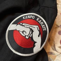 Karate Uniform Kids Youth Size 00 Black Belt Small Logo Advertise Patches