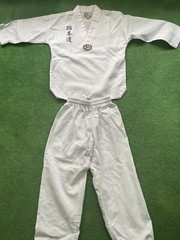 Taekwondo Gi Kids Size 1/150 White 2-Piece Used
