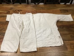 vintage Bear Brand..Martial Arts Uniform …unisex Youth Sz 1…Karate, Jujitsu.judo