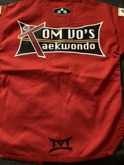 Tom Vo’s Taekwondo Red Uniform Costume Top & Pants Size 000 120 cm Small