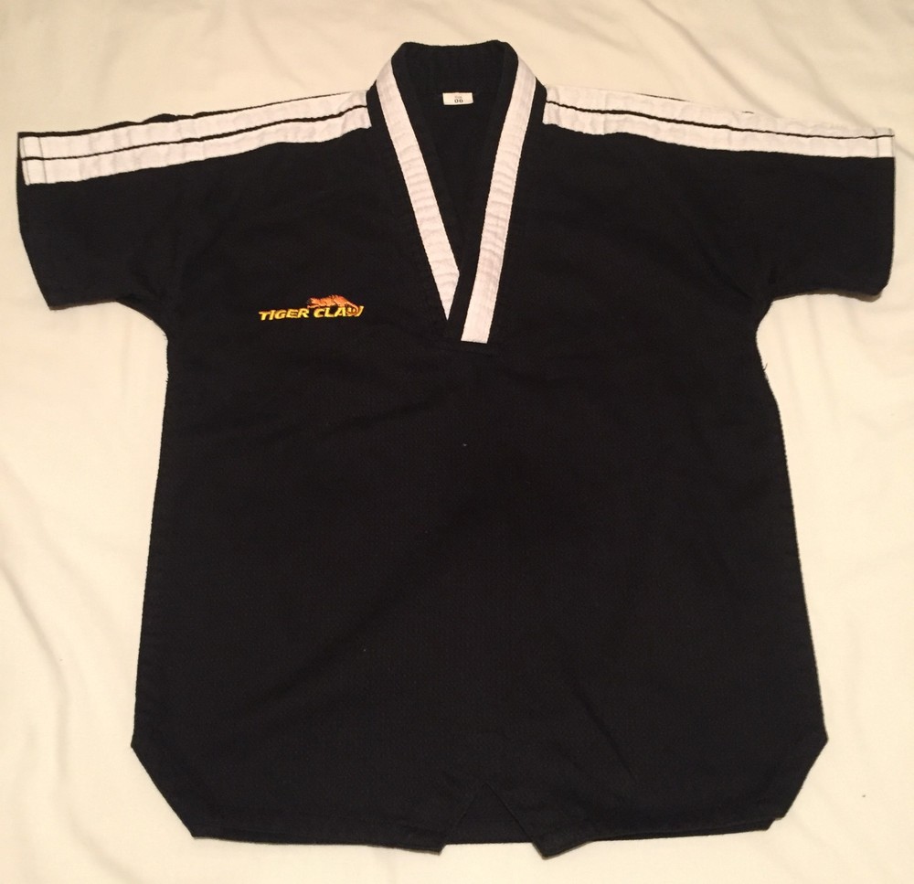 Tiger Claw Lightweight Tae Kwon Do Uniform Gi Black size 00 or Boys 8 Medium