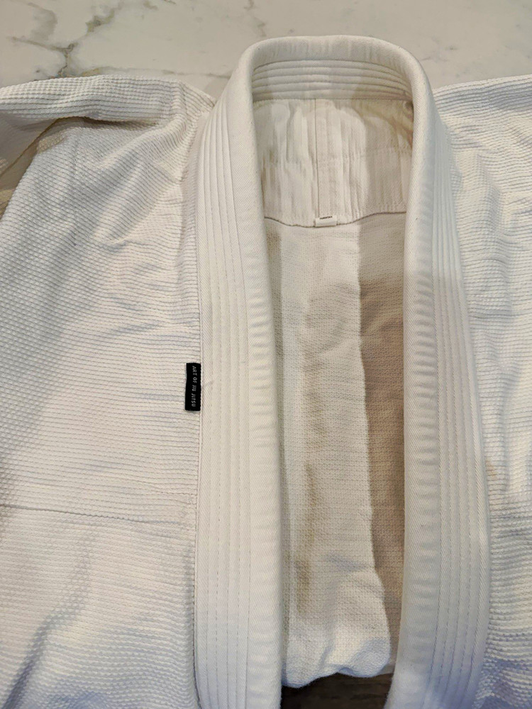 AOJ M4 Kids Unisex White Judo Gi Uniform Set w/ Belt, Model M4, Size M4