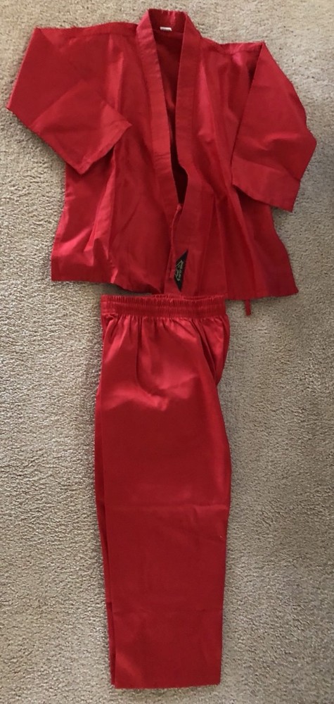 NEW Tiger Claw 7.5 Oz Student Karate/Martial Arts Uniform Red Size 0