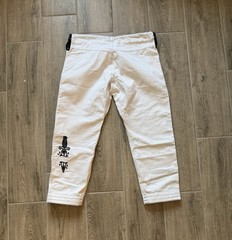Flowhold Life/Death Gi (White)
