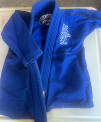 Venum Contender Kids BJJ Gi – Size C00 – Blue – Used