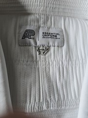 Albino and Preto, Essentials gi, White A4