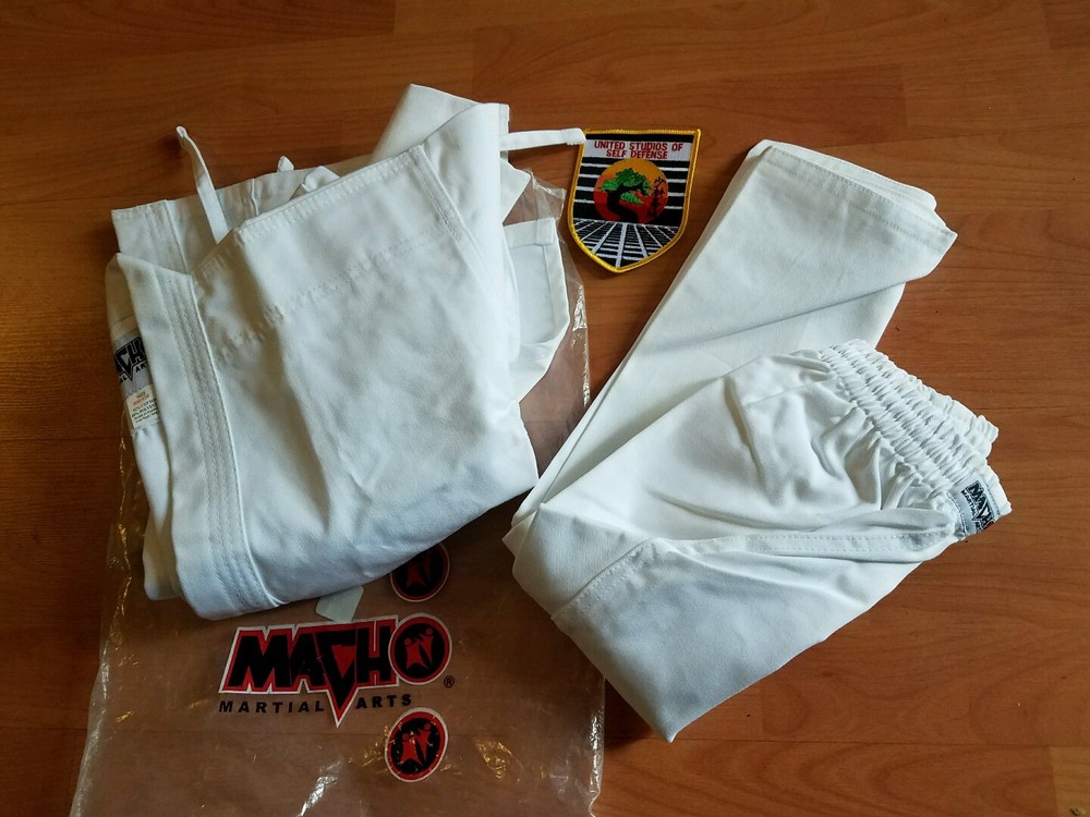 NWT Macho Martial Arts Starter Uniform size 000/120