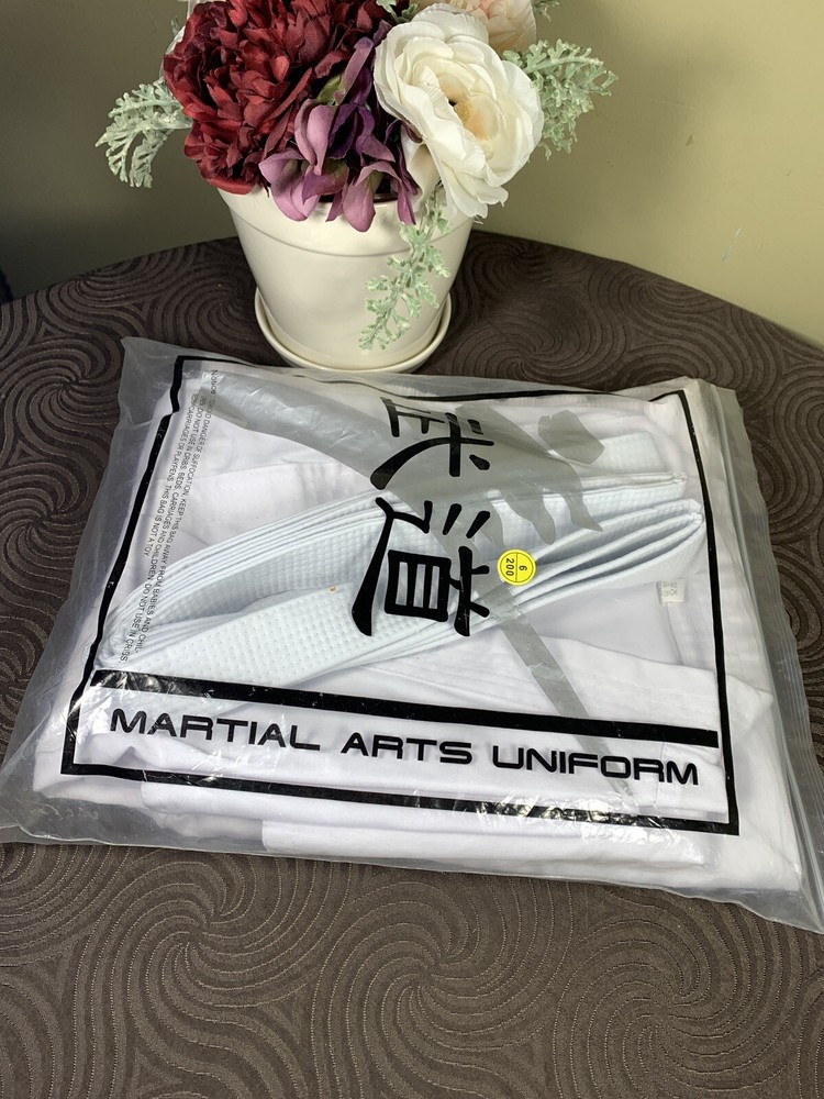 Men’s Taekwondo Olimpia Sport Uniform Martial arts White Size 6/200 Complete