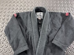 OTM Jiujitsu Gi Top Kids Black Size 000 Youth BJJ Grappling On The Mat MMA Gym