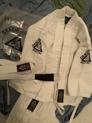 Gracie Jiu-Jitsu Classic Gi Size 00/120 (kids4-7)White BJJ MMA Kimono With Belt