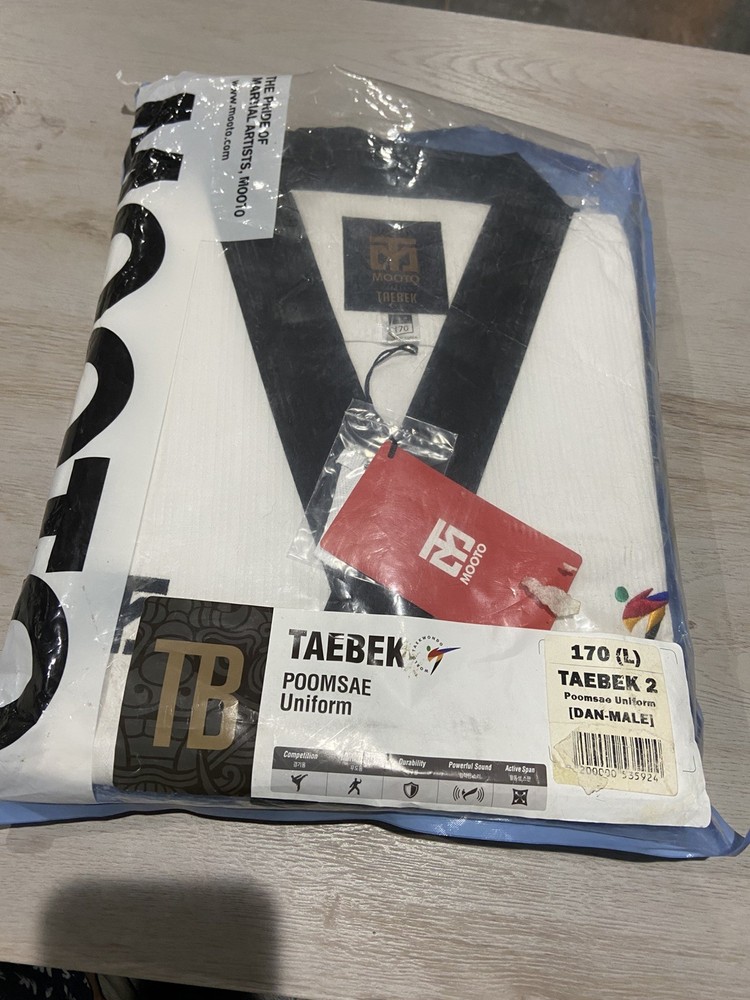 MOOTO Taebek-2 Poomsae Dan Uniform (Male) WT (World Taekwondo) Size L