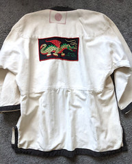 VTG MEN MEDIUM TAE KWON DO GI JACKET UNIFORM WHITE W/ DRAGON PATCH